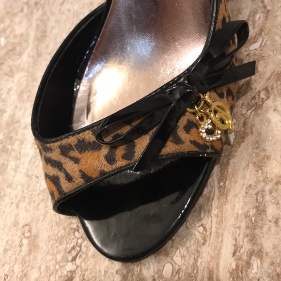 Sexy size 7.5 leopard heels - Picture 4 of 8
